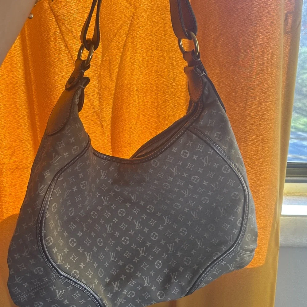 Authentic Louis Vuitton Manon gray Jean GM Mini Lin Manon Monogram Shoulder Bag